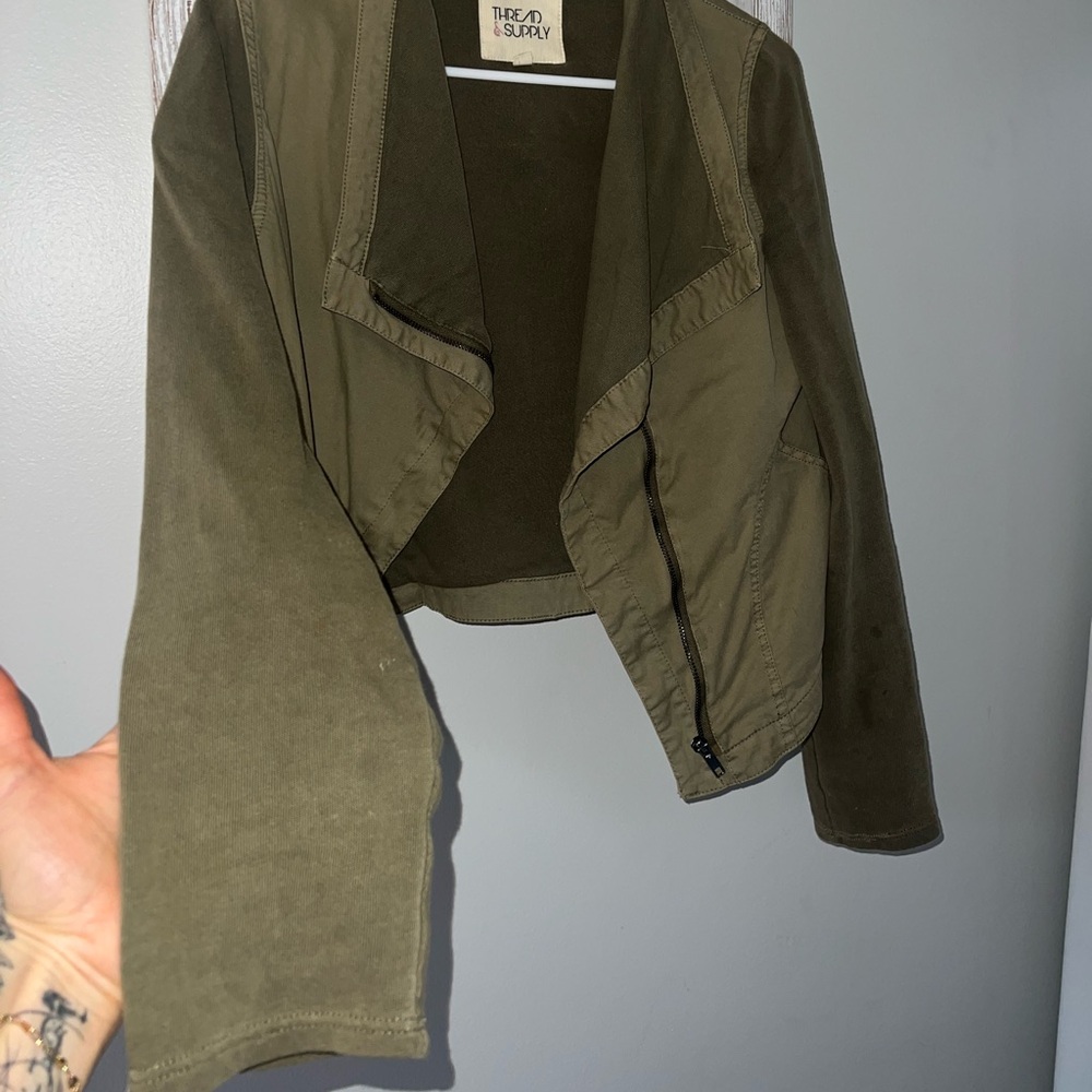 Jacket - Picture 5 of 5